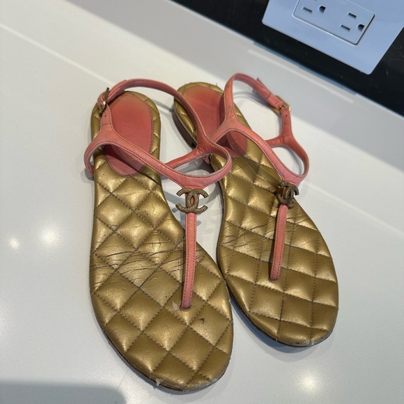 Chanel Pink and Gold Sandals size 36.5 - Picture 1 of 2